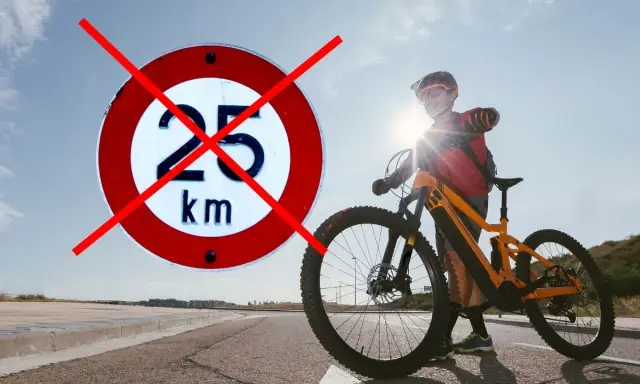 Chcesz wiedzieć, jak zdjąć ogranicznik prędkości w rowerze elektrycznym? Znak zakazu 25 km/h przekreślony, obok rowerzysta z rowerem elektrycznym.